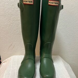 Hunter Classic Forest Boots